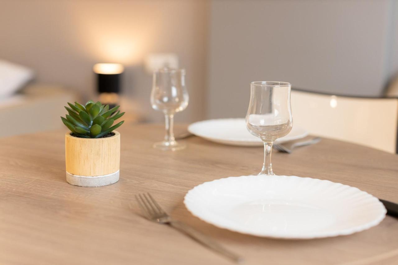 Modern Chic Immaculate Studio Near City Center Belval Apartman Esch-sur-Alzette Kültér fotó